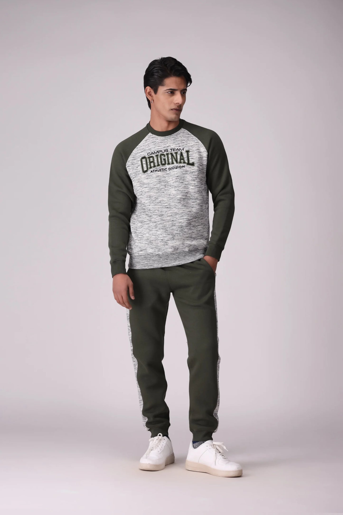 Embroidered Raglan Sweatshirt Men Sweatshirt Winter 2024 Knit Story COUGAR- (Men Winter 2024)