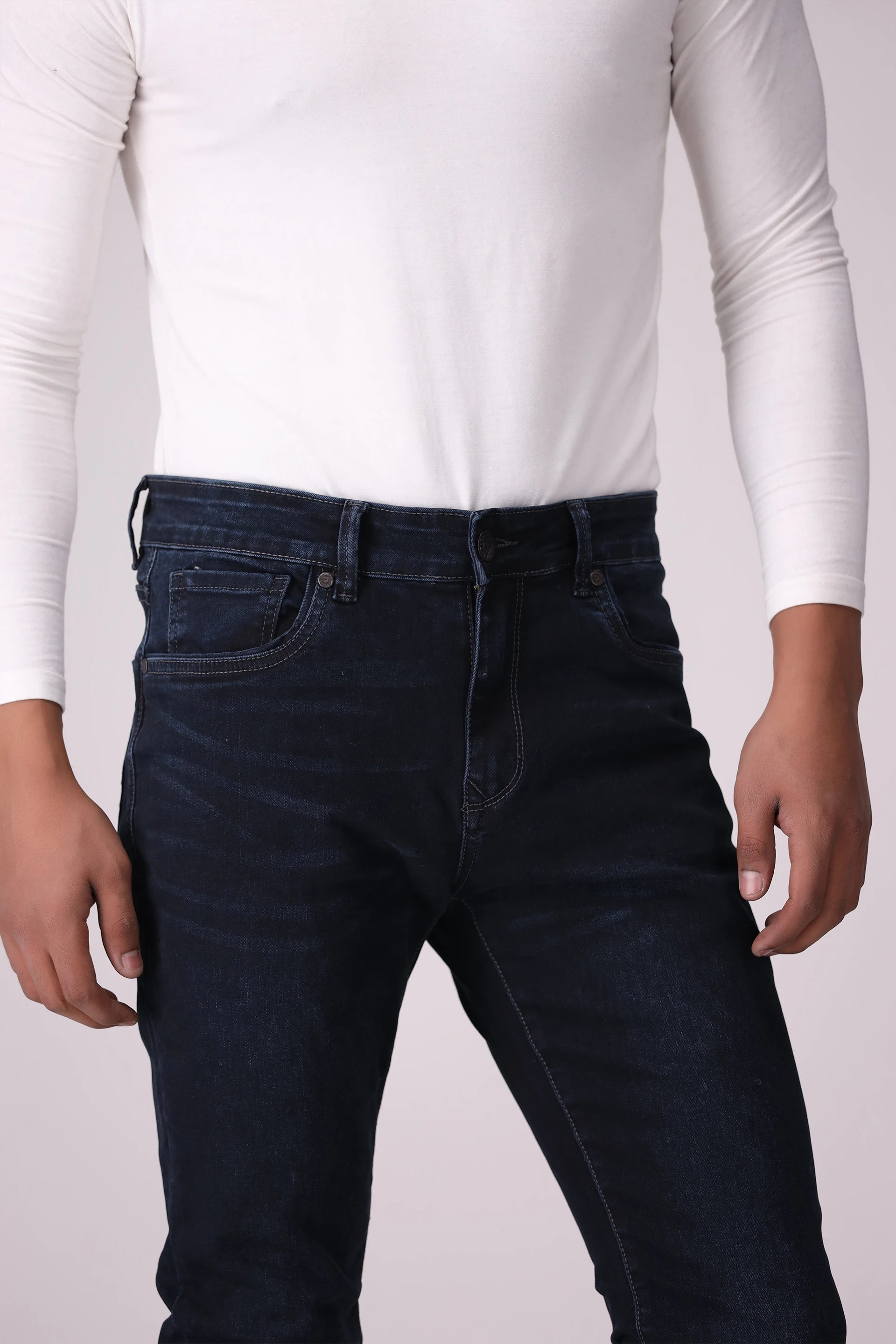 Slim Fit Jeans With Whiskers Men Jean Fall 2024 Core Comfort COUGAR- (Men Fall 2024)