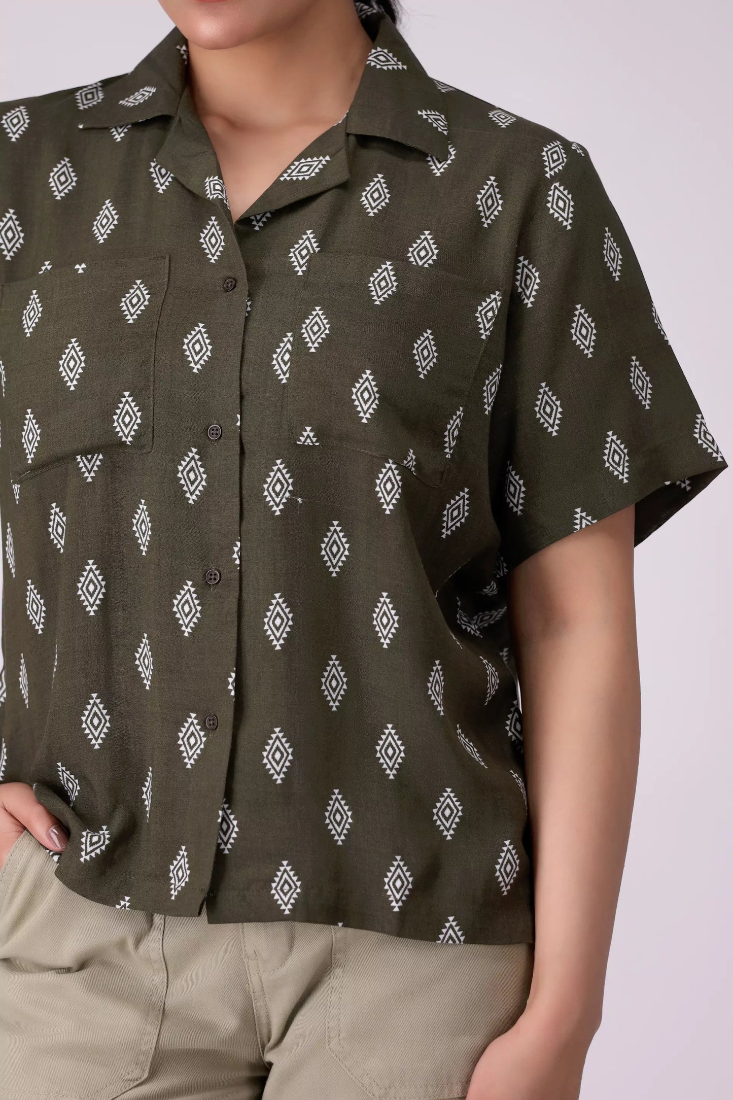 Printed Shirt With Patch Pockets Women Fashion Top COUGAR (S V-1 2025)