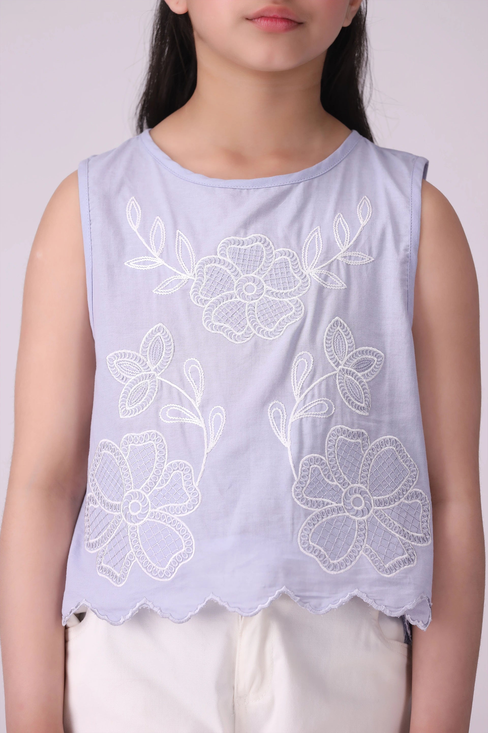 Sleeveless Embroidered Top Girl Embroided Top COUGAR (S V-1 2025)