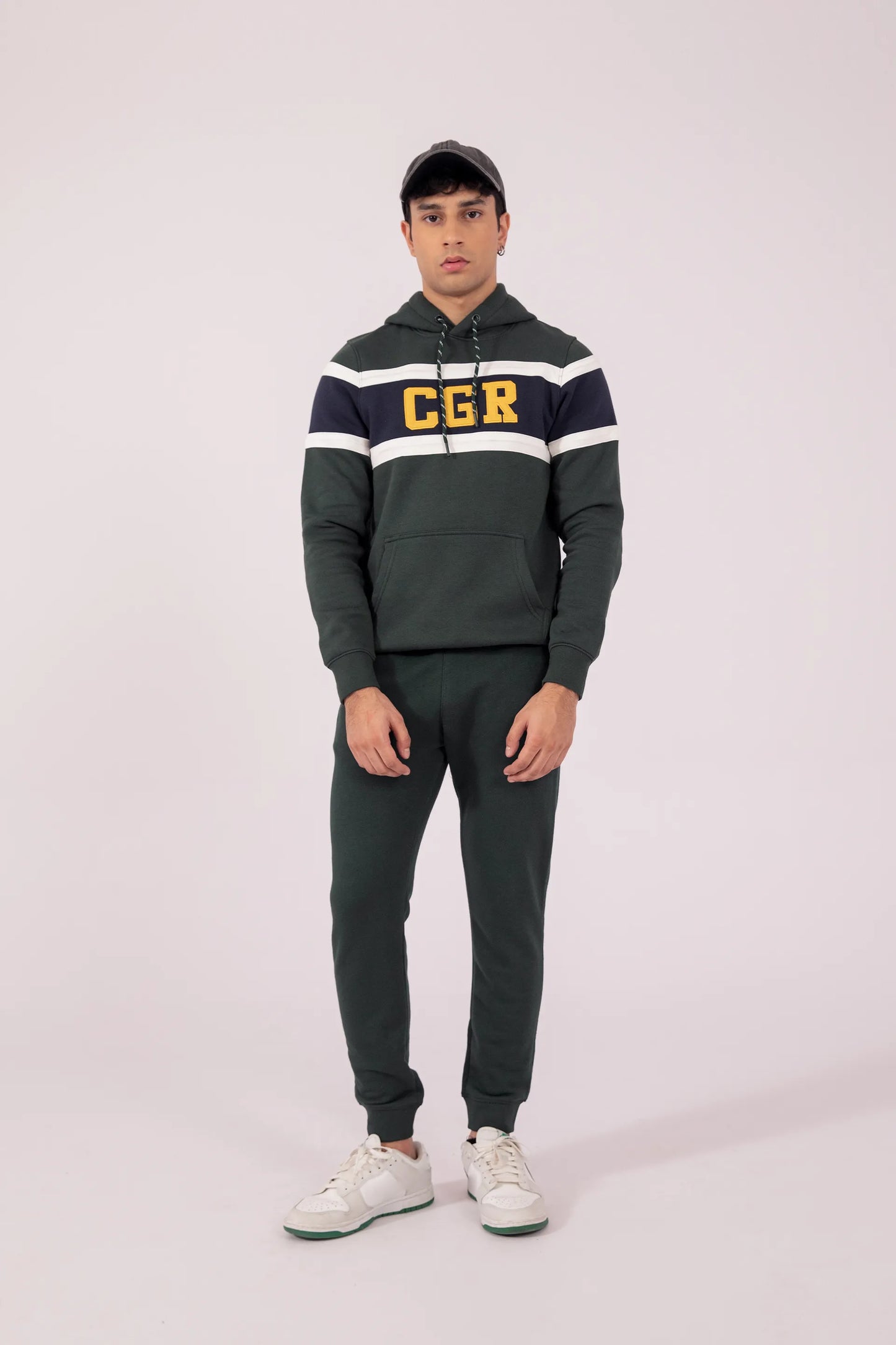 Embroidered Contrast Paneled Hoodie Men Hood Winter 2024 Knit Story COUGAR- (Men Winter 2024)   