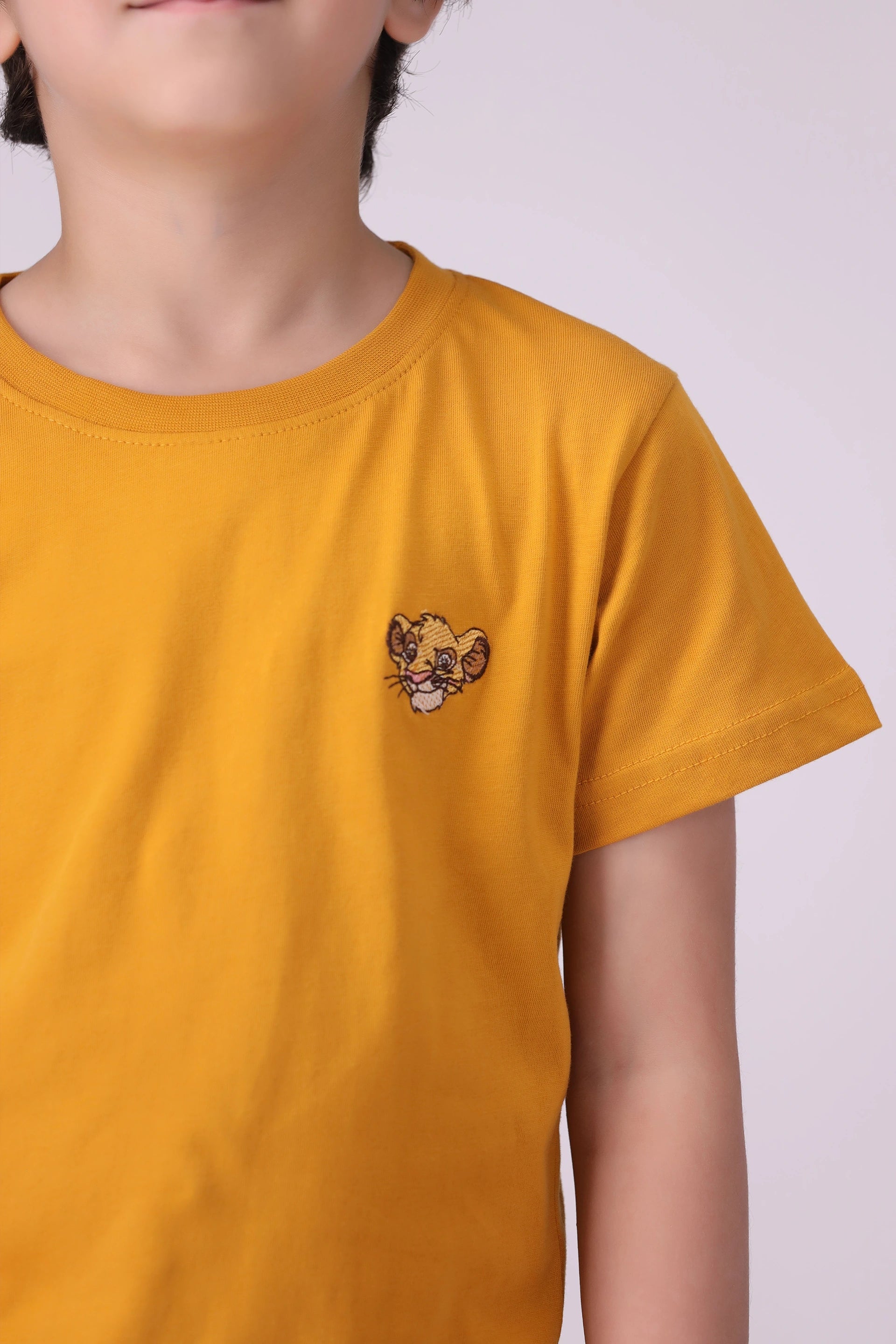 Minimal Embroidered T-Shirt Boy Tee COUGAR (S V-1 2025)