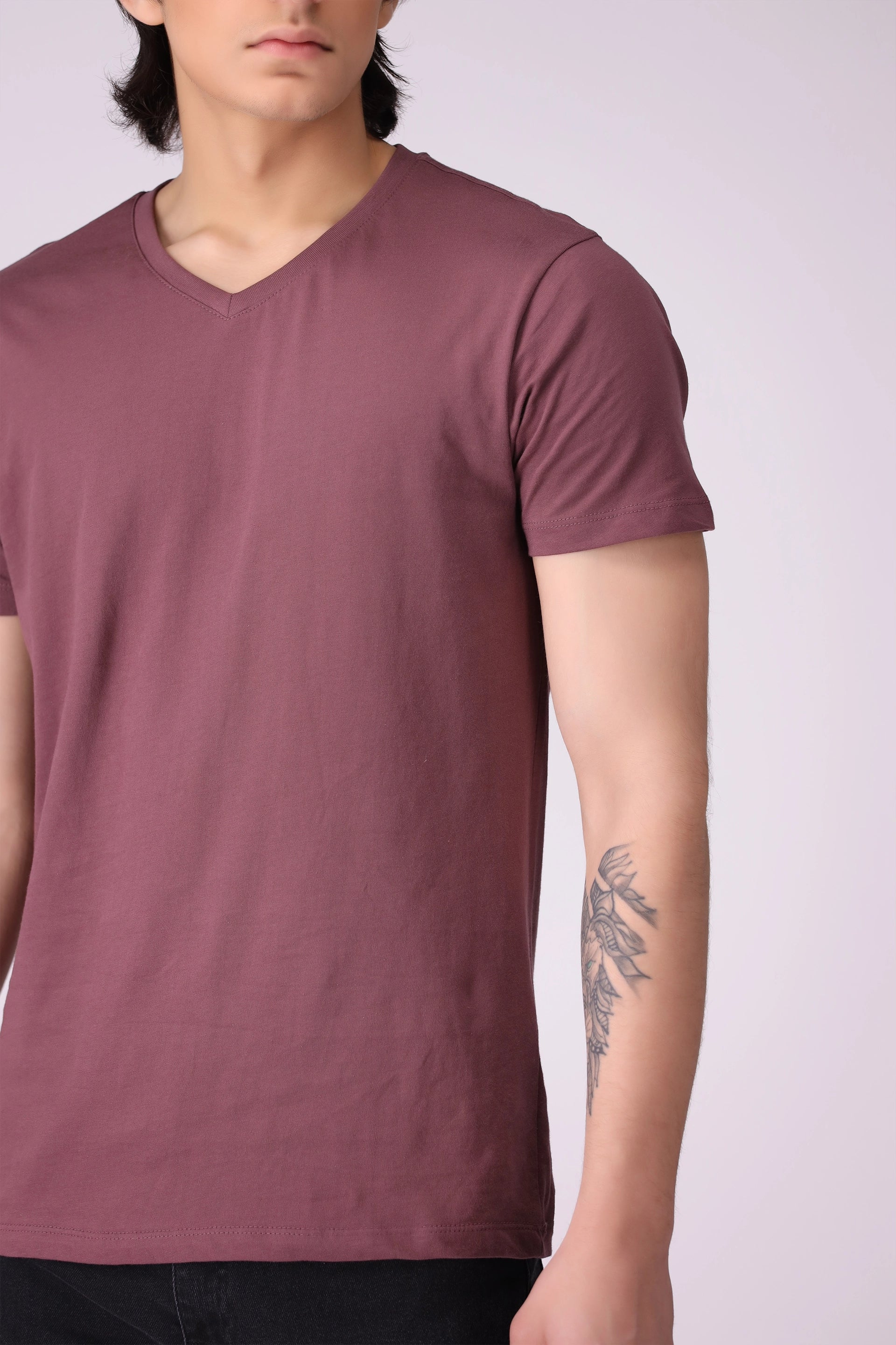 V-Neck T-Shirt Men Tee COUGAR (S V-1 2025)