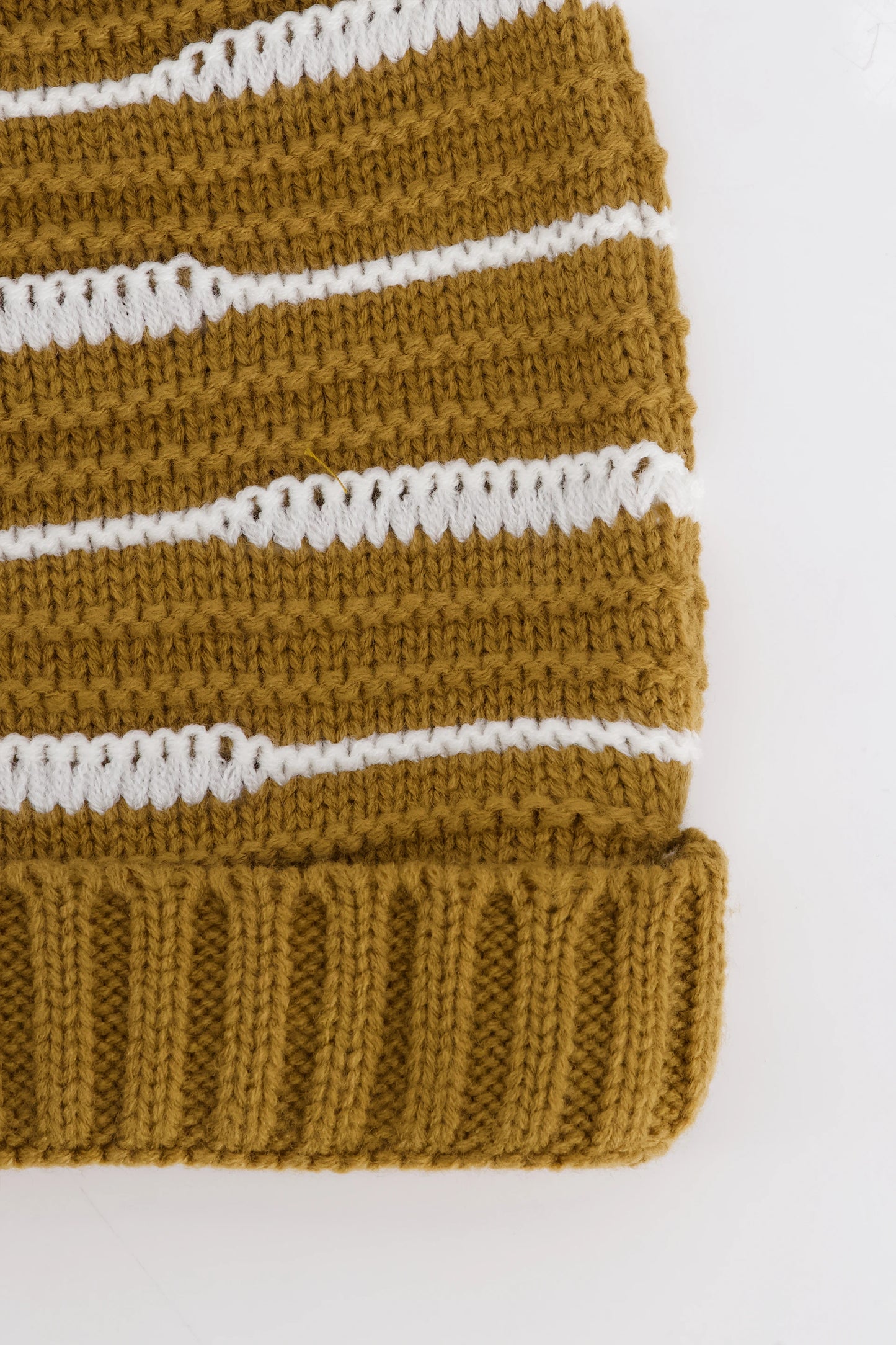 Striped Knitted Beanie Beanie Winter 2024 COUGAR C (Winter 2024)