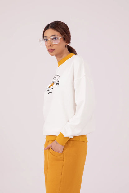 Contrast Trimmed Graphic Sweatshirt Women Sweatshirt Winter 2024 Knit Story COUGAR- (Women Winter 2024)   